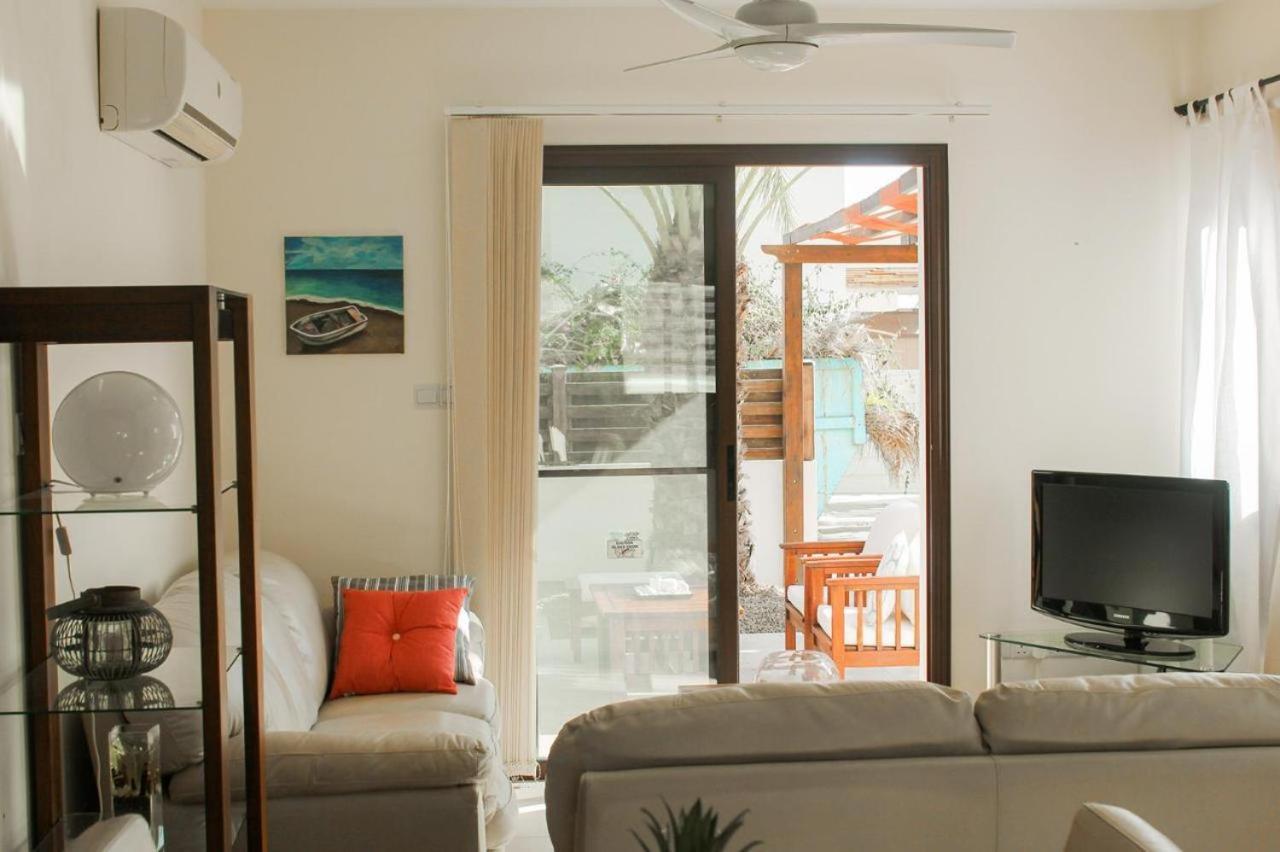Unique Beach Luxurious Villas 圣纳帕 外观 照片