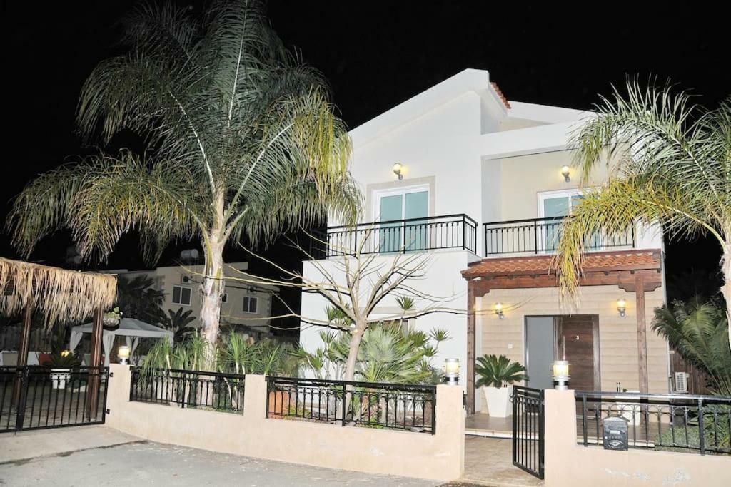 Unique Beach Luxurious Villas 圣纳帕 外观 照片