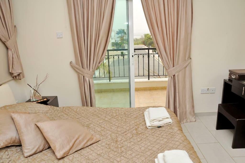 Unique Beach Luxurious Villas 圣纳帕 外观 照片